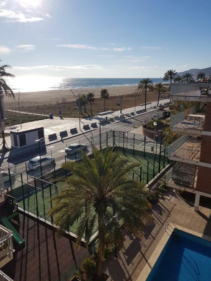 Mogaver Beach Castelldefels Apartamento Exterior foto