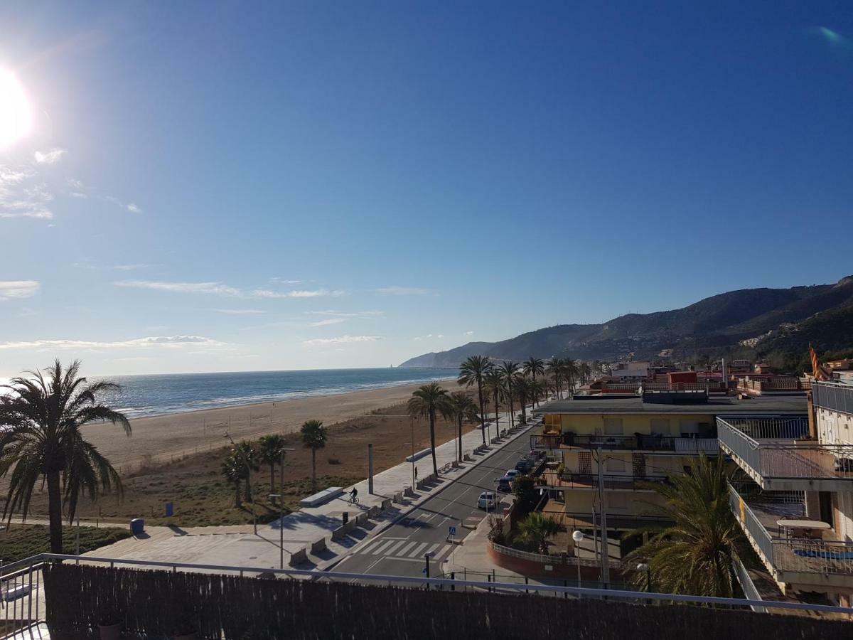 Mogaver Beach Castelldefels Apartamento Exterior foto